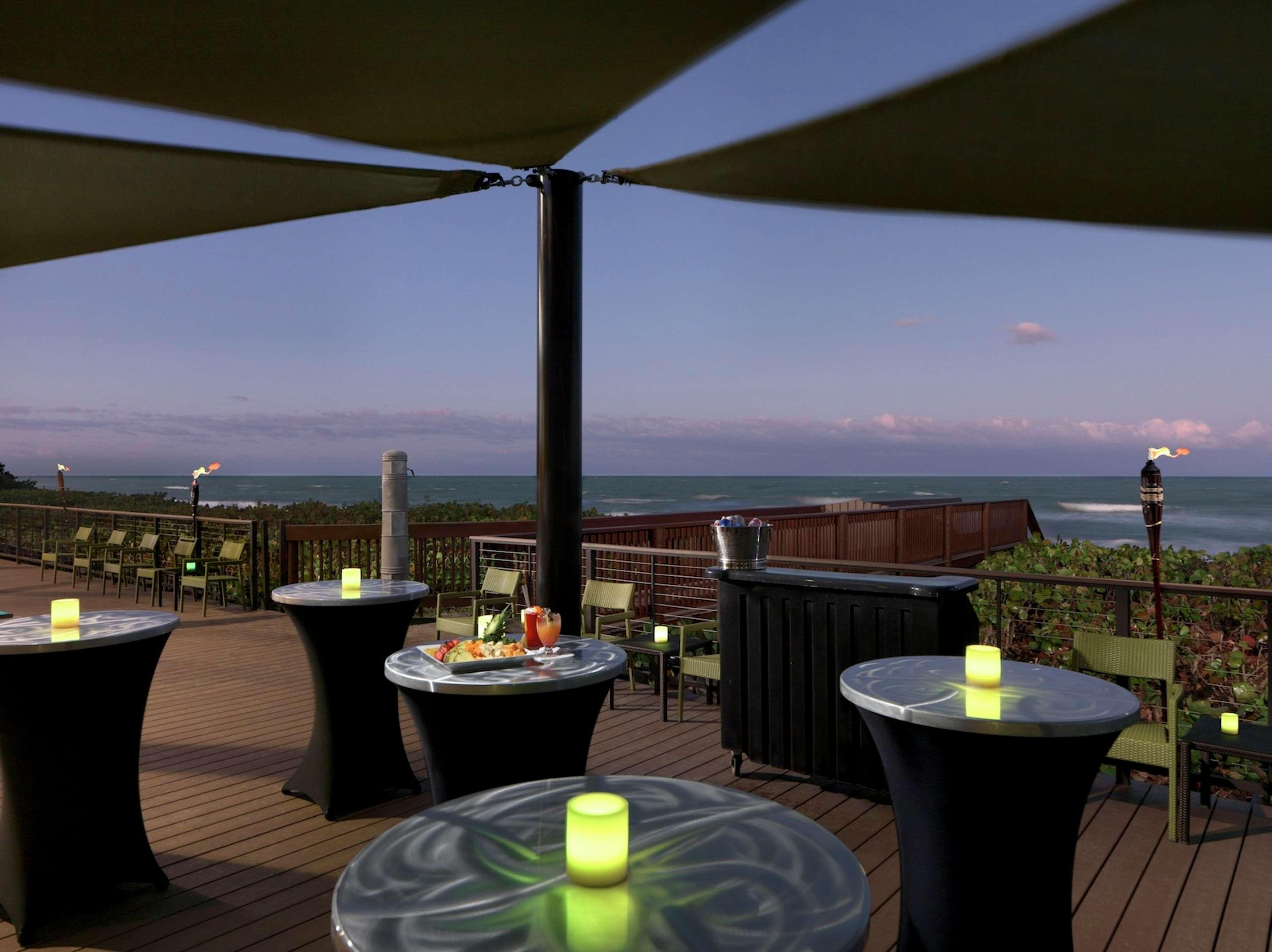 Doubletree Suites By Hilton Melbourne Beach Oceanfront Dış mekan fotoğraf