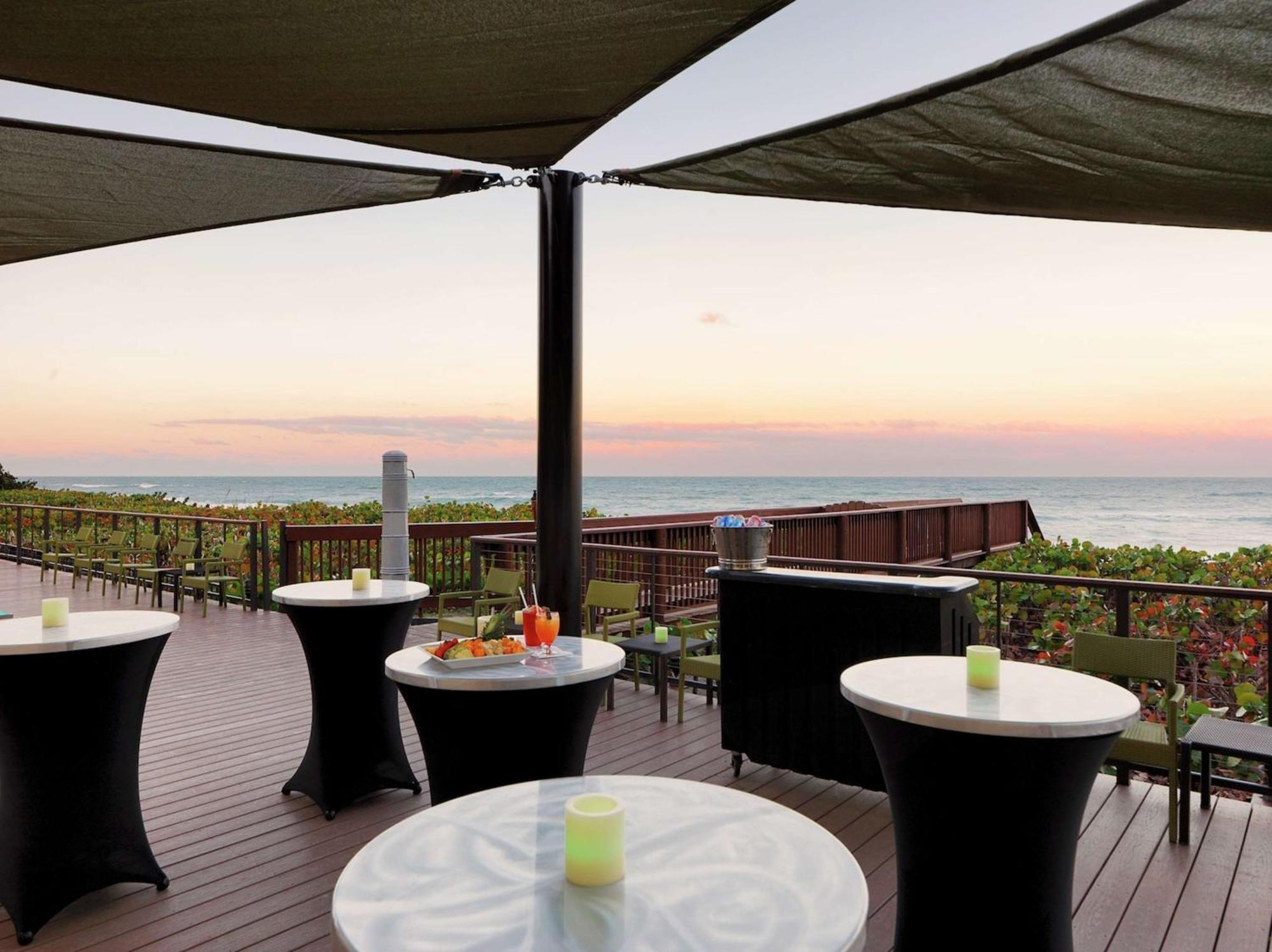 Doubletree Suites By Hilton Melbourne Beach Oceanfront Dış mekan fotoğraf